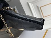 Chanel Hobo Bag in Fur Black Size 35 x 37 x 7 cm - 6
