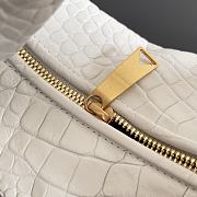 Bottega Veneta Jodie Handbag Mini Bag White Size 23 x 15 x 5 cm - 4