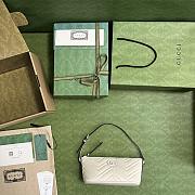 Gucci GG Marmont Shoulder Bag White Size 23 x 12 x 10 cm - 3