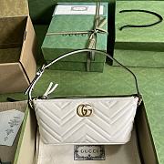 Gucci GG Marmont Shoulder Bag Gold White Size 23 x 12 x 10 cm - 1