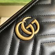 Gucci GG Marmont Shoulder Bag Gold Black Size 23 x 12 x 10 cm - 5
