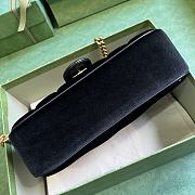 Gucci GG Marmont Small Shoulder Bag Black Velvet Size 26 x 15 x 7 cm - 5