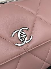 Chanel Trendy CC Handle Bag Pink Size 25 × 12 × 17 cm - 2
