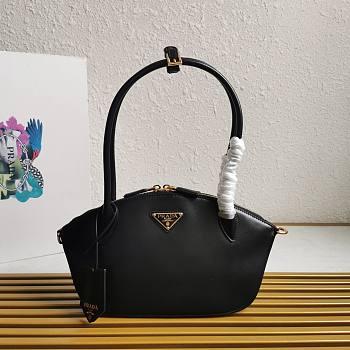 Prada Small Leather Handbag in Black Size 31 x 16 x 11 cm