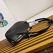 Prada Small Leather Handbag in Black Size 31 x 16 x 11 cm - 4