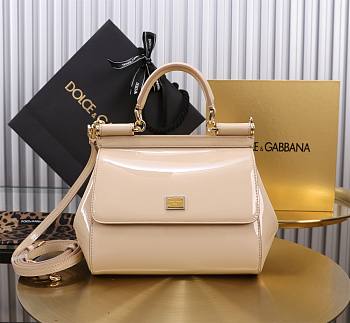 Dolce & Gabbana Medium Sicily Tote Bag Beige Size 20 x 16 x 8 cm