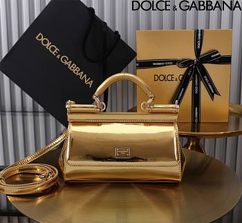 Dolce & Gabbana Sicily East West Gold Size 18 x 11 x 6 cm
