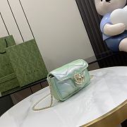 Gucci GG Marmont Super Mini Bag Green Size 10 x 16.5 x 4.5 cm - 2