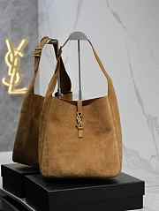 YSL Le 5 À 7 Supple Large In Suede Tan Size 30 x 31 x 13 cm - 1