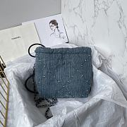 Chanel Denim 22 Bag With Pearl Size 19 x 20 x 6 cm  - 4
