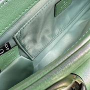 Gucci Horsebit Chain Medium Shoulder Bag Green Pearl Size 38 x 15 x 16 cm - 3
