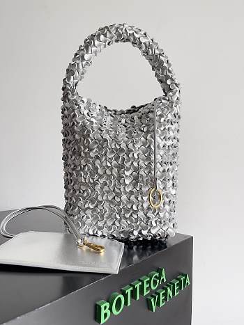 Bottega Veneta Small Cabat Bucket Bag Silver Size 26 x 13 x 21 cm
