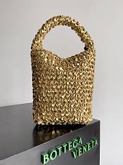 Bottega Veneta Small Cabat Bucket Bag Gold Size 26 x 13 x 21 cm - 2