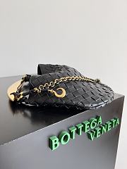 Bottega Veneta Sardine With Chain Black Size 33 x 20 x 4 cm - 4