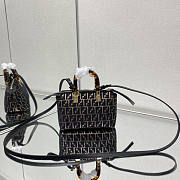 Fendi Baguette Chain Midi Size 24 x 14 x 7 cm - 5
