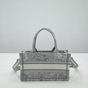 Dior Mini Book Tote Bag With Strap Gray Size 21.5 x 13 x 7.5 cm - 4