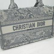 Dior Mini Book Tote Bag With Strap Gray Size 21.5 x 13 x 7.5 cm - 2