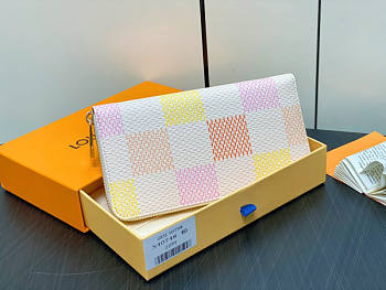 Louis Vuitton Zippy Wallet Size 19.5 x 10.5 x 2.5 cm