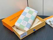 Louis Vuitton Zippy Wallet Blue Size 19.5 x 10.5 x 2.5 cm - 5