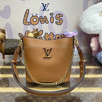 Louis Vuitton Lock and Walk Bucket Bag M24165 Brown Size 20 x 20.5 x 12 cm