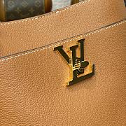 Louis Vuitton Lock and Walk Bucket Bag M24165 Brown Size 20 x 20.5 x 12 cm - 5