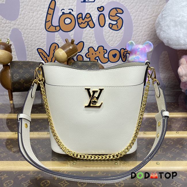 Louis Vuitton Lock and Walk Bucket Bag M24638 Milk White Size 20 x 20.5 x 12 cm - 1