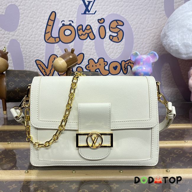 Louis Vuitton Dauphine Soft MM White M25050 Size 24 x 17 x 9 cm - 1