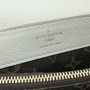 Louis Vuitton Dauphine Soft MM White M25050 Size 24 x 17 x 9 cm - 2