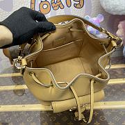 Louis Vuitton Lockme Bucket Bag M57689 Yellow Size 23 x 23 x 16 cm - 6