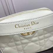 Dior Small Caro Top Handle Camera Bag White Size 19 x 13 x 4.5 cm - 4