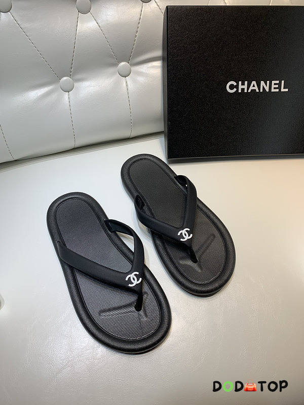 Chanel Slides Black/White - 1
