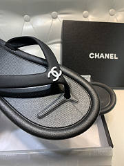 Chanel Slides Black/White - 4