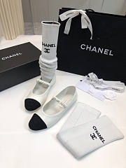 Chanel White Flats (No Sock) - 2