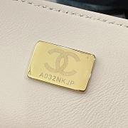 Chanel Flap Bag Off White Lambskin Gold Hardware Size 20 cm - 6
