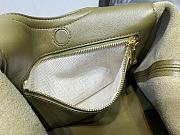 Loewe Medium Squeeze Bag Green Size 34 x 33 x 13.5 cm - 2