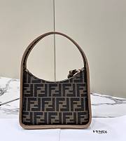 Fendi Mini Shoulder Bag Size 27 x 20.5 x 7 cm - 5