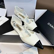 Chanel Pearl Flower Loafers White - 6
