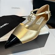Chanel Pearl Flower Loafers Gold - 6