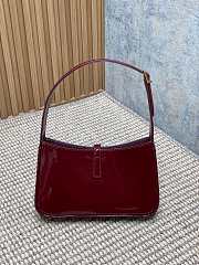 YSL Le 5 À 7 Hobo Bag Red Patent Size 23 x 16 x 6.5 cm - 3