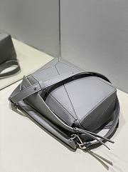 Loewe Puzzle Gray Shoulder Bag Size 24 x 10 x 14 cm - 5