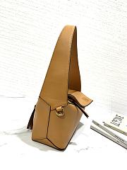 Loewe Puzzle Hobo Bag in Soft Brown Size 29 x 12 x 10 cm - 5