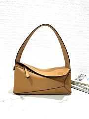 Loewe Puzzle Hobo Bag in Soft Brown Size 29 x 12 x 10 cm - 3