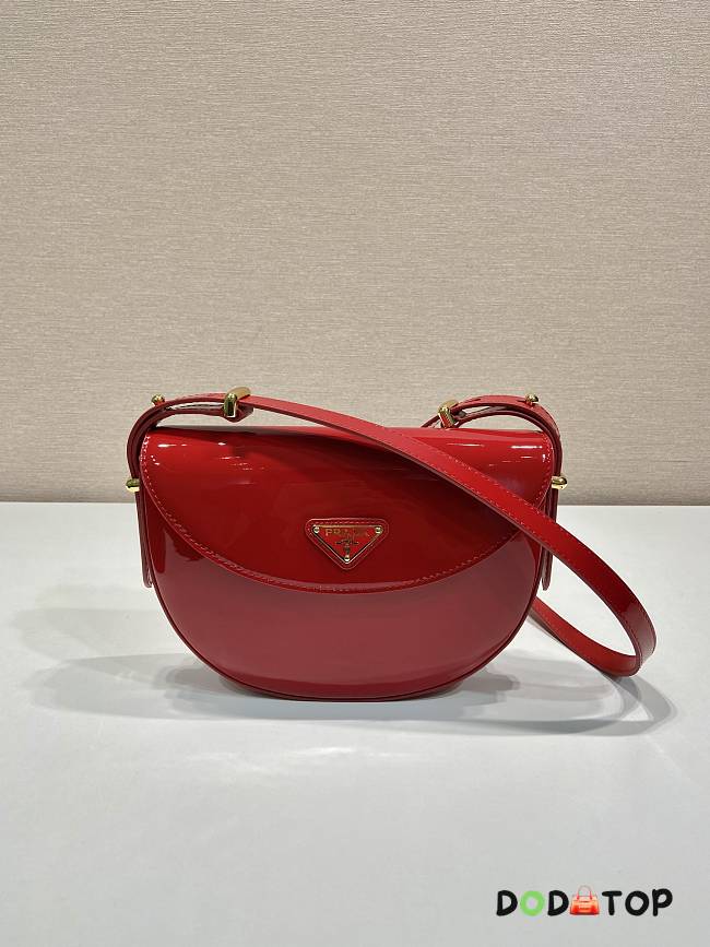 Prada Shoulder Bag Red Patent Leather Size 21 x 17 x 6 cm - 1