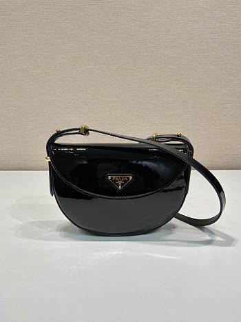 Prada Shoulder Bag Black Patent Leather Size 21 x 17 x 6 cm