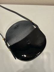 Prada Shoulder Bag Black Patent Leather Size 21 x 17 x 6 cm - 3