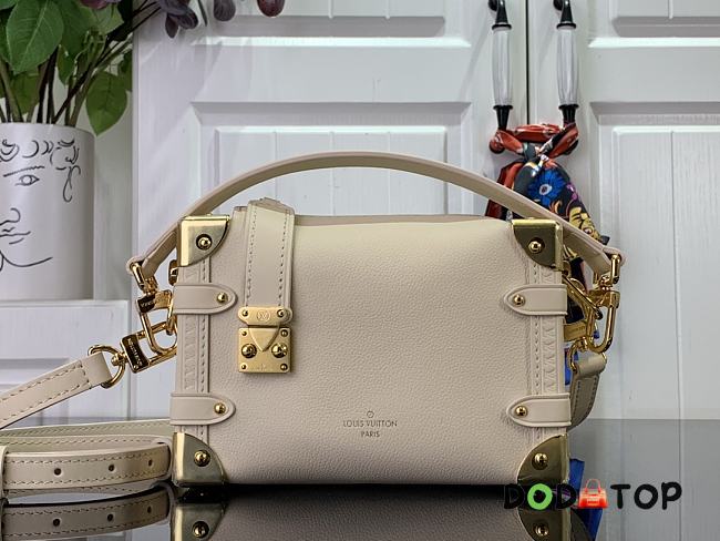 Louis Vuitton Side Trunk PM Handbag M23915 White Size 18 x 12.5 x 8 cm - 1
