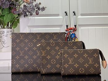 Louis Vuitton Clutch Bag M47195 Presbyopia (three-piece set) Size 25 x 20 x 5.5 cm