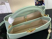 Louis Vuitton Capucines MM Handbag M23950 Green Size 31.5 x 20 x 11 cm - 5