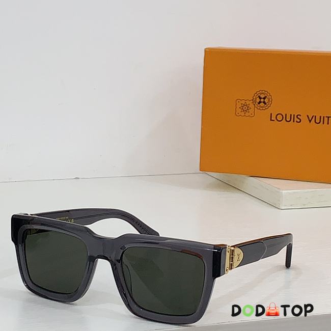 Louis Vuitton Glasses 11 - 1
