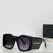 Burberry Glasses 02 - 1